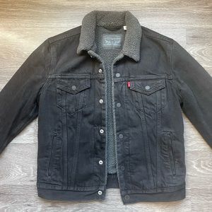 Levi’s Black Sherpa Demin Jacket, size Medium, good condition
